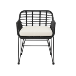 freepik__genera-una-imagen-hiperrealista-de-un-comedor-con-__49161