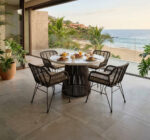 freepik__genera-una-imagen-hiperrealista-de-un-comedor-con-__49161