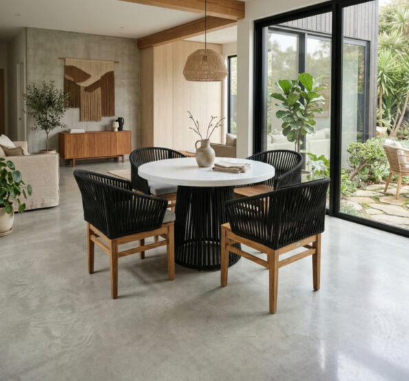 freepik__genera-una-imagen-hiperrealista-de-una-mesa-de-com__63185