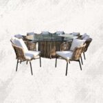 freepik__genera-una-imagen-hiperrealista-de-una-mesa-de-com__84869
