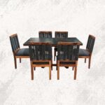 freepik__genera-una-imagen-hiperrealista-de-una-mesa-de-com__10253