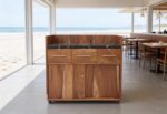 freepik__repisa-de-madera-natural-en-restaurante-minimalist__33454
