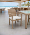 freepik__silla-de-textura-natural-en-perspectiva-34-comedor__34632