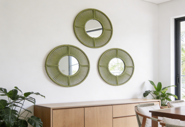 freepik__tres-espejos-circulares-verdes-de-rejilla-sinttica__99553