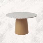 freepik__genera-una-imagen-hiperrealista-de-una-mesa-en-la-__11031