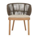 freepik__genera-una-imagen-hiperrealista-de-un-comedor-en-u__19066