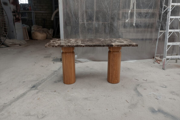 freepik__genera-la-imagen-realista-de-una-credenza-fabricad__19631